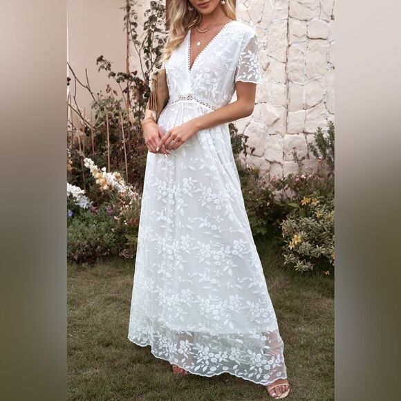 White Lace Embroidered Short Sleeve Surplice Neck Maxi Dress Bridal Wedding​ - Picture 3 of 4